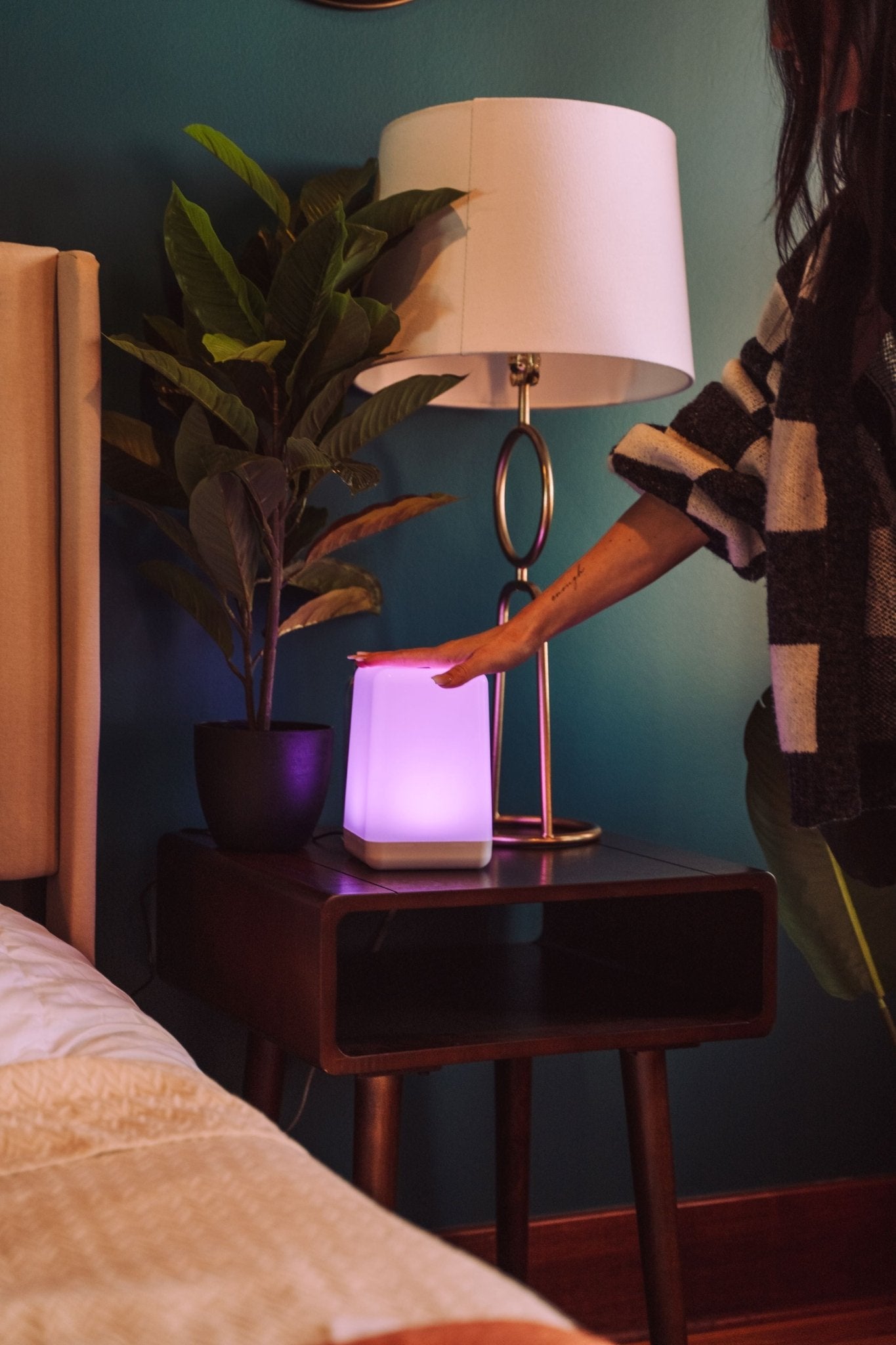 Imperfect FriendLi Friendship Lamp - Subscription Required - Friendship Lamps | Powered by Filimin